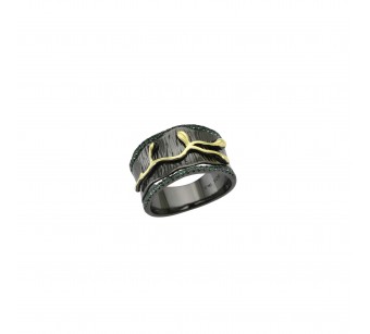 Black ring
