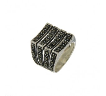 Silver marcasite ring