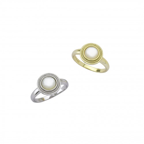 Solitaire Ring with Pearl