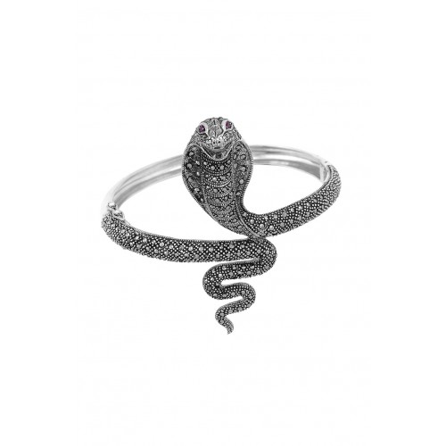 Cobra bracelet