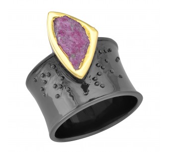 Black ring