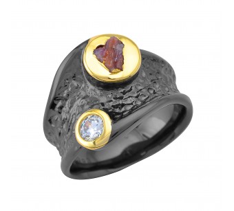 Black ring