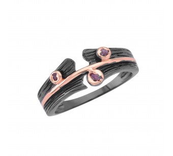 Black ring