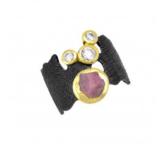 Black ring