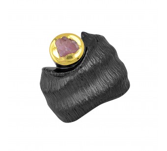 Black ring