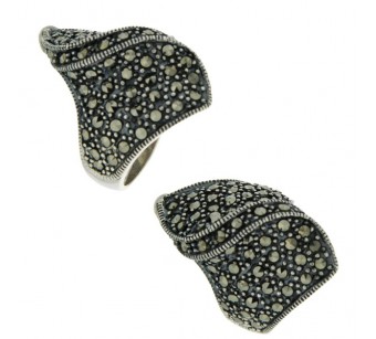 Silver marcasite ring